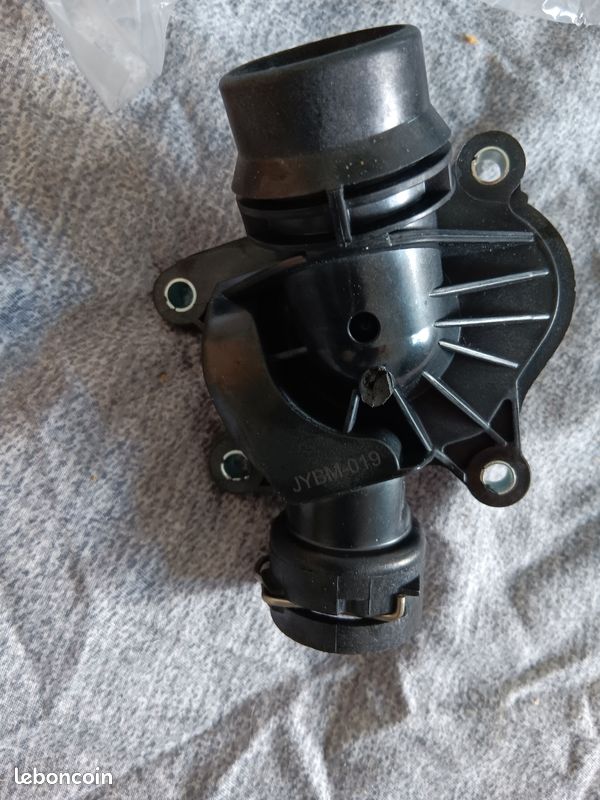 Thermostat moteur BMW E60 525d (image 2)
