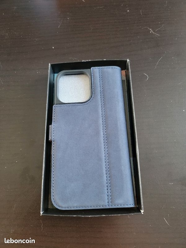 Étui en cuir iPhone 14 pro max (image 2)