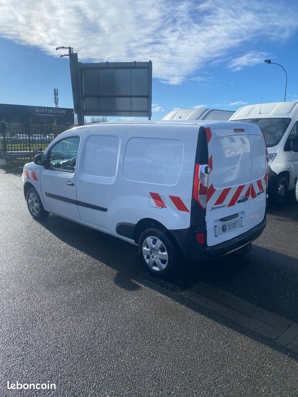 KANGOO MAXI 3 PLACES 90CV (Sans ADBLUE) 88500KM TVA RECUPERABLE (image 4)