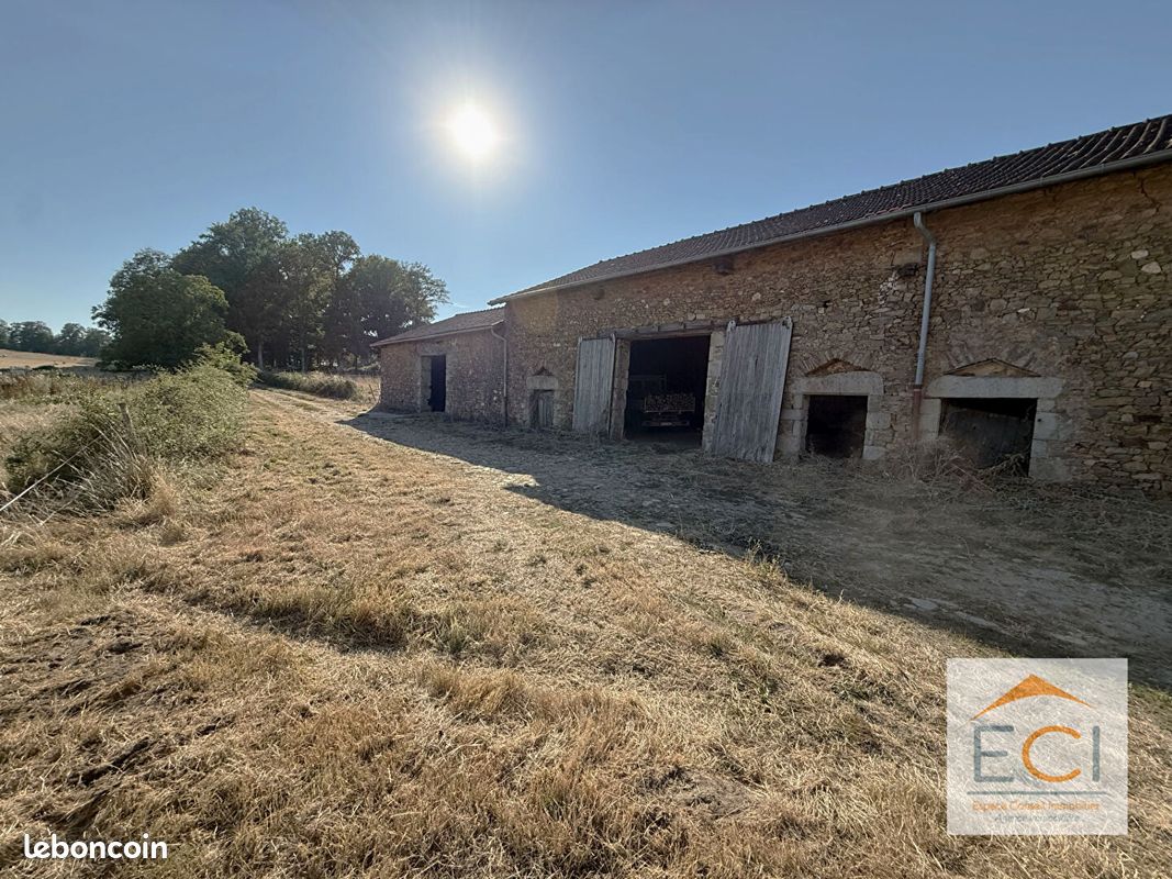 Local commercial 250 m² · à Royères · 250 m² · 149 000 €