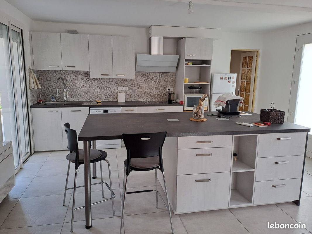 Maison 4 pièces 102 m² · à Châteauneuf-les-Martigues · 102 m² · 415 000 €