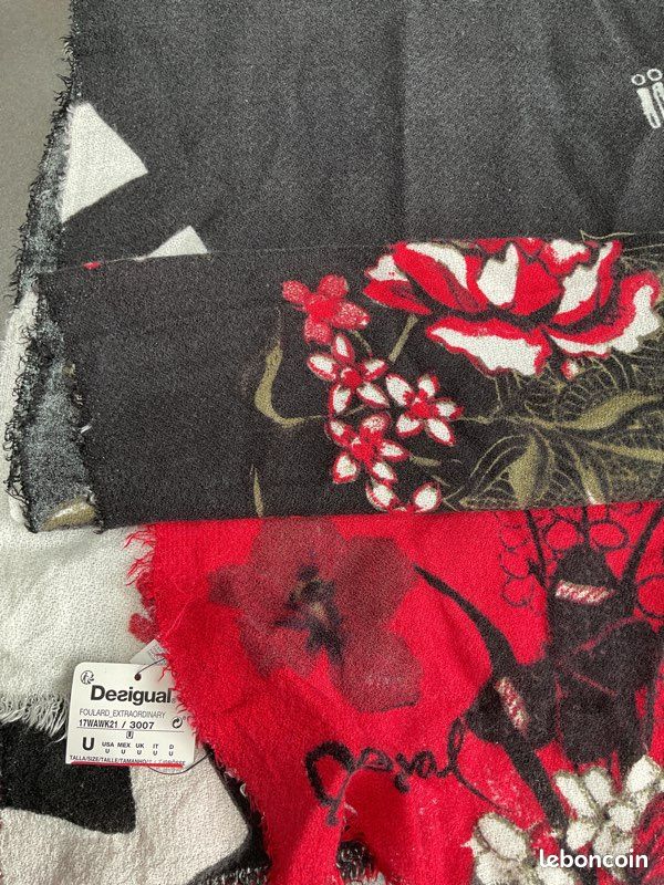 Écharpe Desigual Rouge – Neuve Avec étiquette, Femme, Polyester