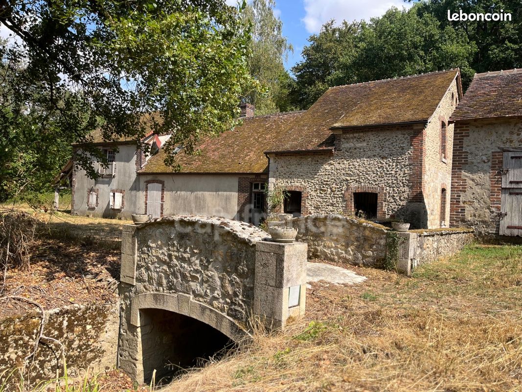 Maison 6 pièces 170 m² · à Saint-Maurice-sur-Aveyron · 170 m² · 321 000 €