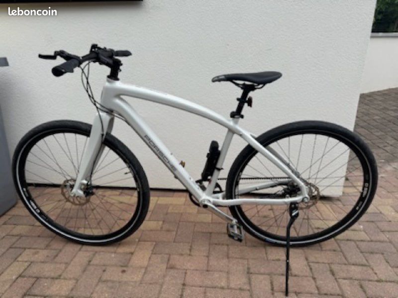 Porsche lance deux vélos électriques avec Rotwild