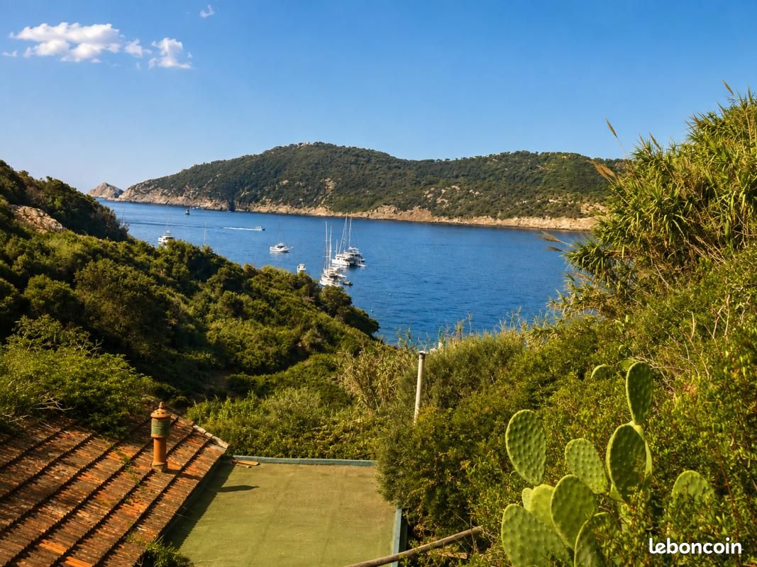 Maison 1 pièce 35 m² · à Hyères · 35 m² · 397 000 €