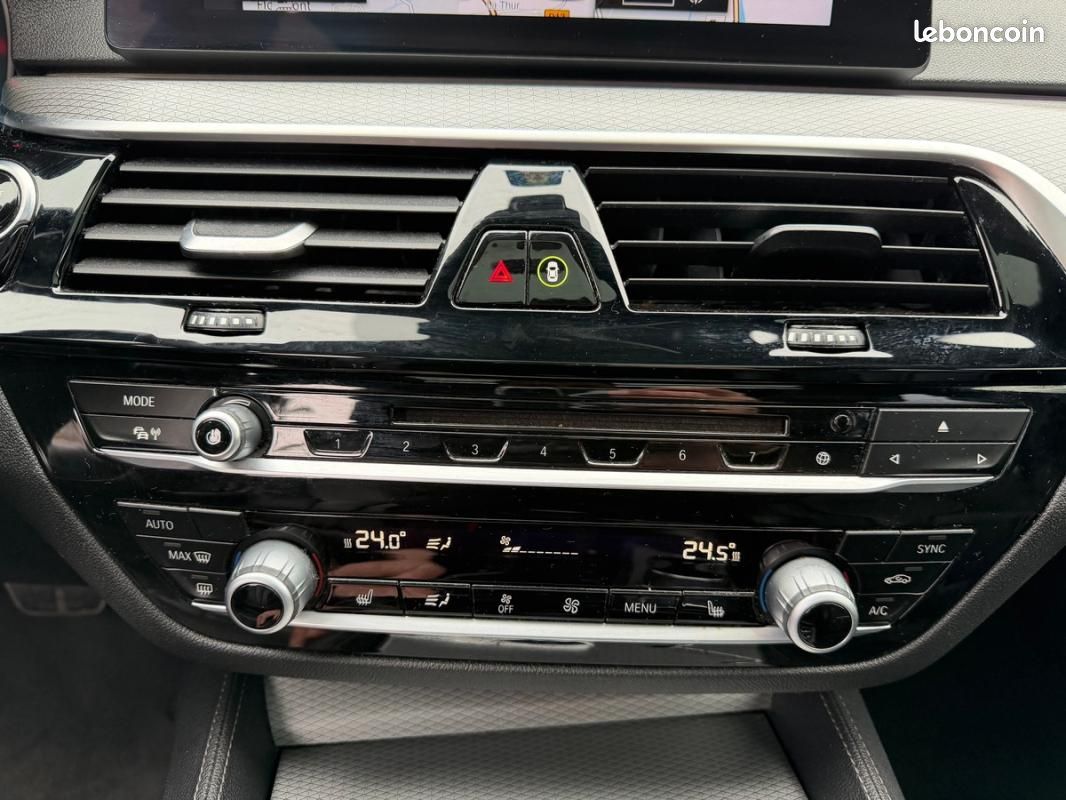 BMW Série 5 G30 520D xDrive 190 ch BVA 8 M Sport Harman Kardon / Toit ouvrant Caméra 360° (image 21)