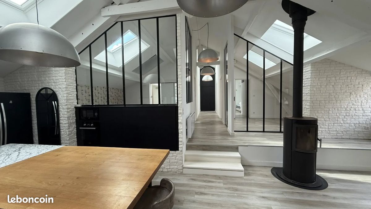 Appartement 4 pièces 150 m² · à Lille · 150 m² · 2 040 €/mois