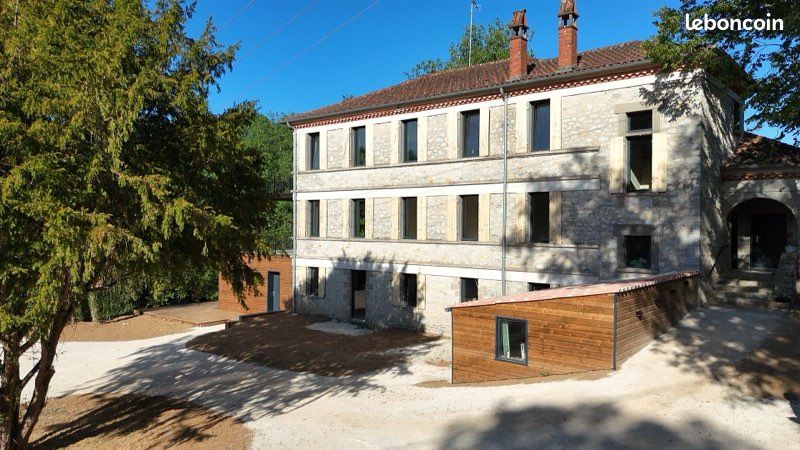 Appartement 4 pièces 100 m² · à Cahors · 100 m² · 1 200 €/mois