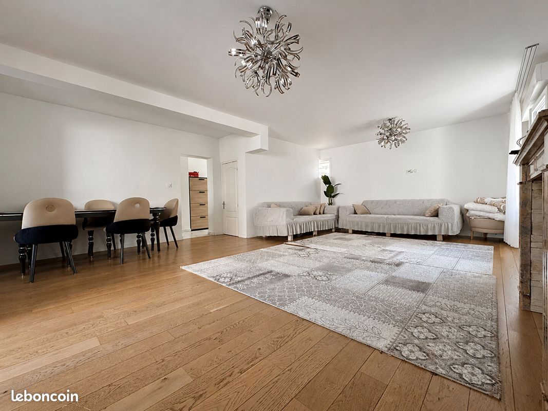 Maison 5 pièces 132 m² · à Rochefort · 132 m² · 332 800 €