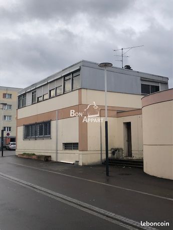 https://img.leboncoin.fr/api/v1/lbcpb1/images/20/2c/7d/202c7d3c2f0a77534e79f61951795a2e8ed826c8.jpg?rule=ad-image