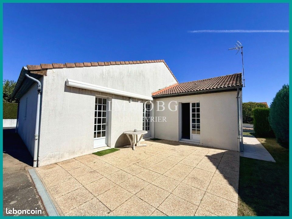 Maison 5 pièces 105 m² · à Saint-Pierre-des-Échaubrognes · 105 m² · 189 000 €