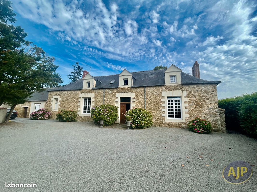 Maison 8 pièces 176 m² · à Trans-sur-Erdre · 176 m² · 369 200 €