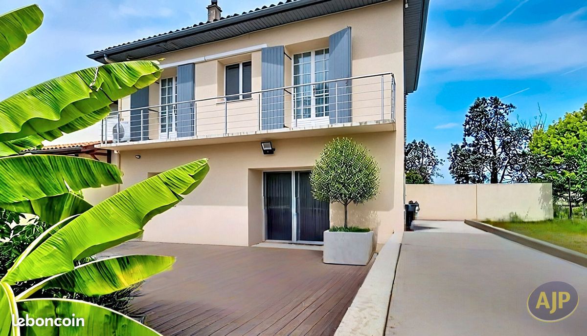 Maison 5 pièces 103 m² · à Arveyres · 103 m² · 263 000 €
