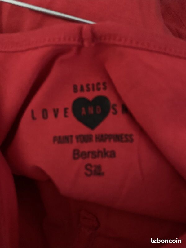 Haut Tshirt Rouge Bershka TS Neuf (image 3)