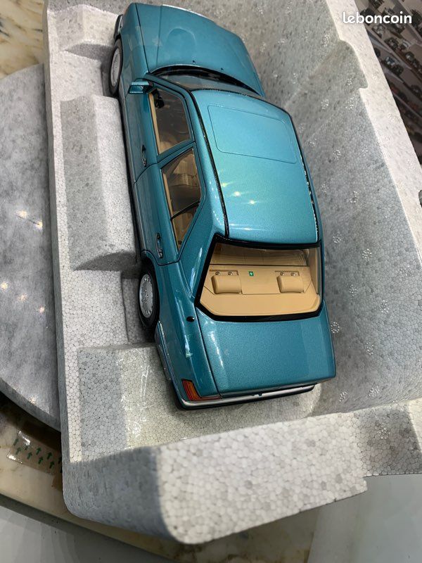 Norev 1/18 Mercedes Benz 230E 1990 Light Blue Met Diecast
