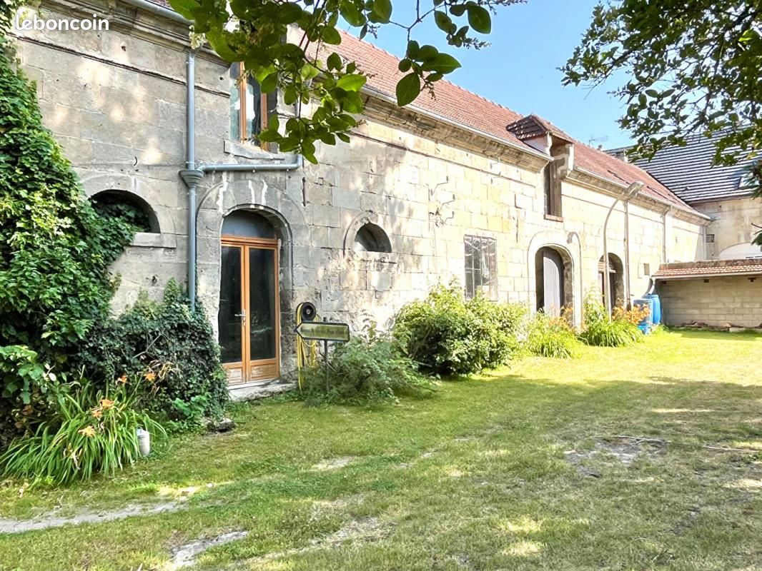 Maison 7 pièces 198 m² · à Jaulzy · 198 m² · 249 900 €