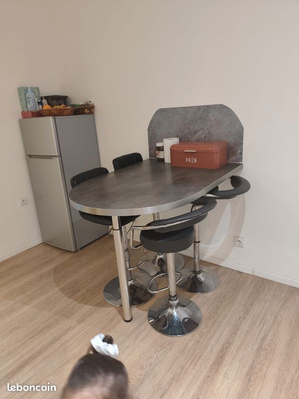 Appartement 2 pièces 45 m² · à Givors · 45 m² · 575 €/mois