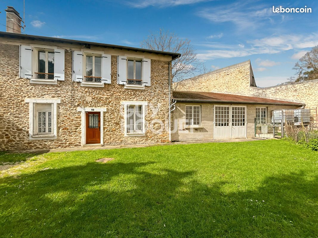 Maison 4 pièces 75 m² · à Chaumes-en-Brie · 75 m² · 208 650 €