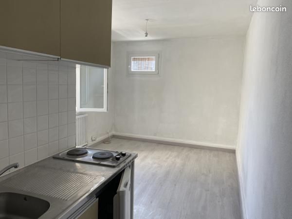 Studio 1 pièce 18 m²
