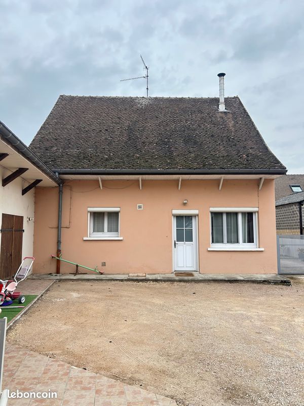 Maison 6 pièces 154 m² · à Épervans · 154 m² · 179 000 €
