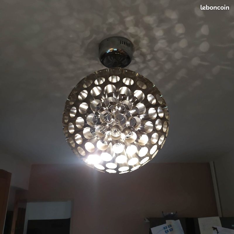 Lustre boule contemporaine (image 1)