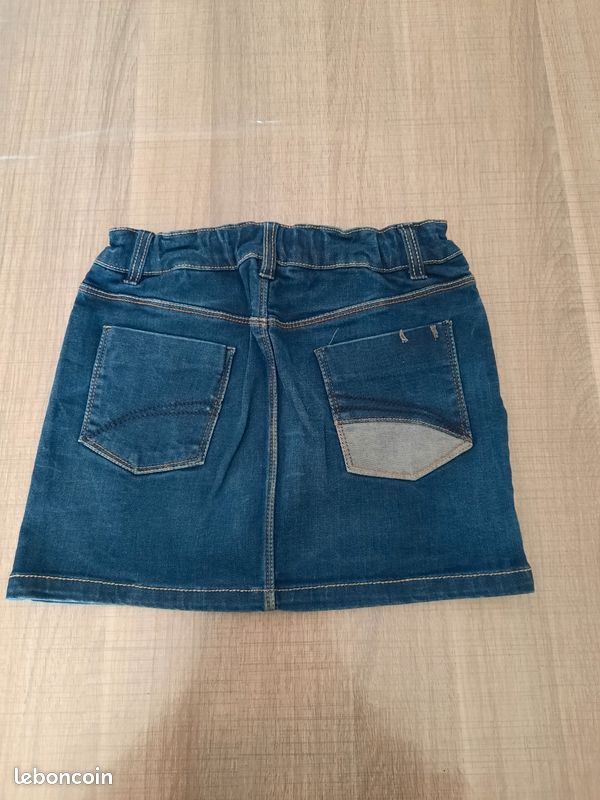 Jupe en jean 7-8 ans (image 2)