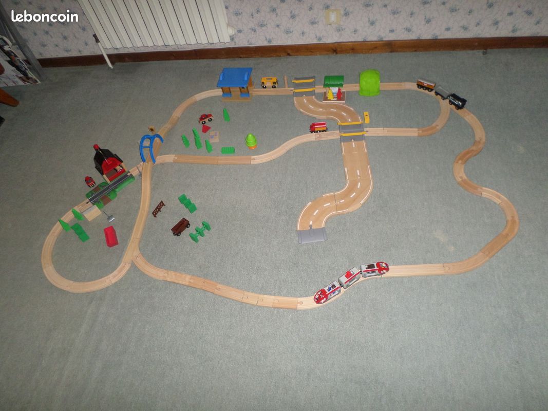 Circuit train bois (image 1)