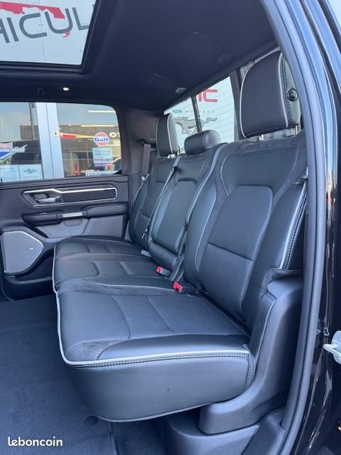 Dodge Ram 1500 HURICANE LARAMIE NIGHT PREMIUM (image 21)