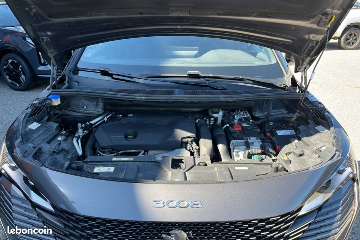 Peugeot 3008 HYBRID4 300 GT (image 20)