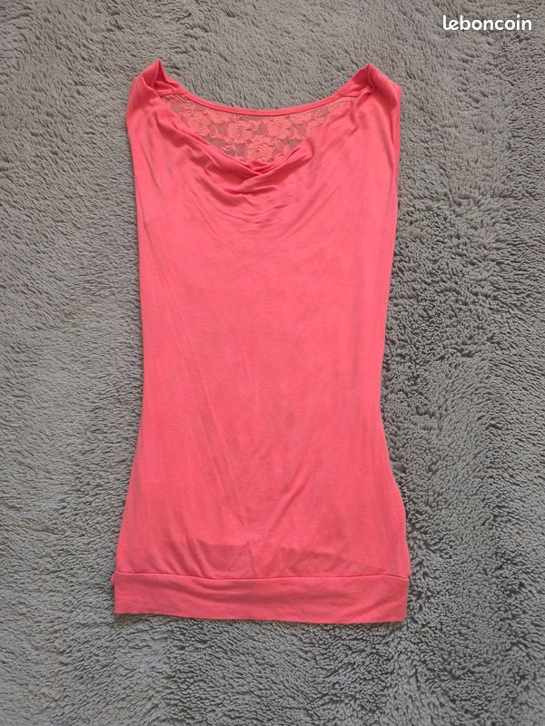 Sweat court à capuche avec message brodé femme violet