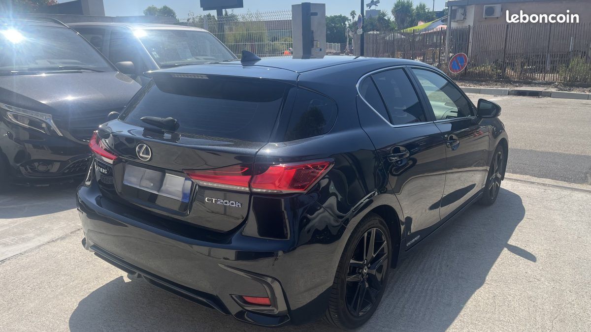 LEXUS CT200H RARE SPORT EDITION suivi Lexus Complet 1,8 L 136 CV 2020 (image 8)