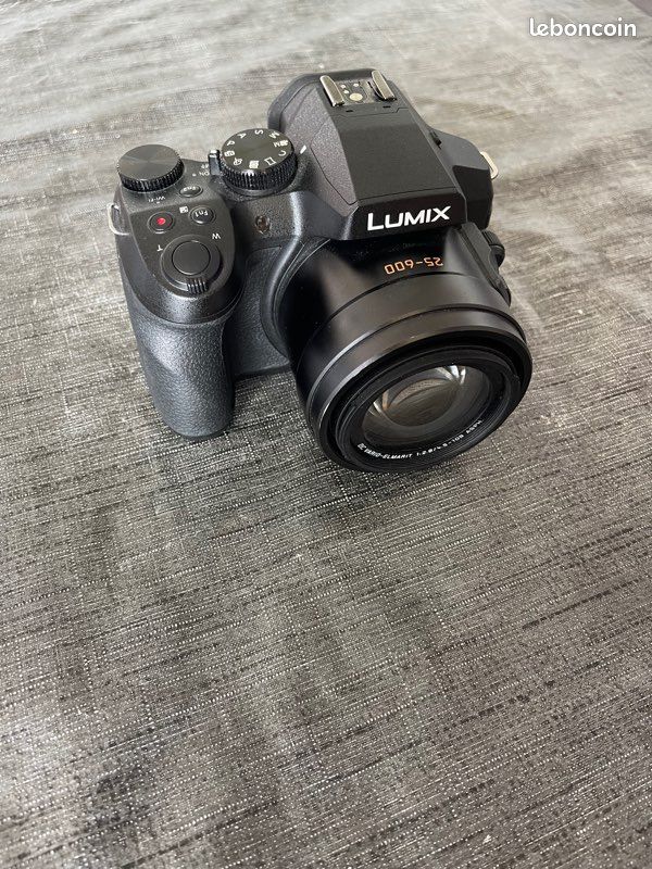 Panasonic Lumix DMC-FZ300 (image 3)
