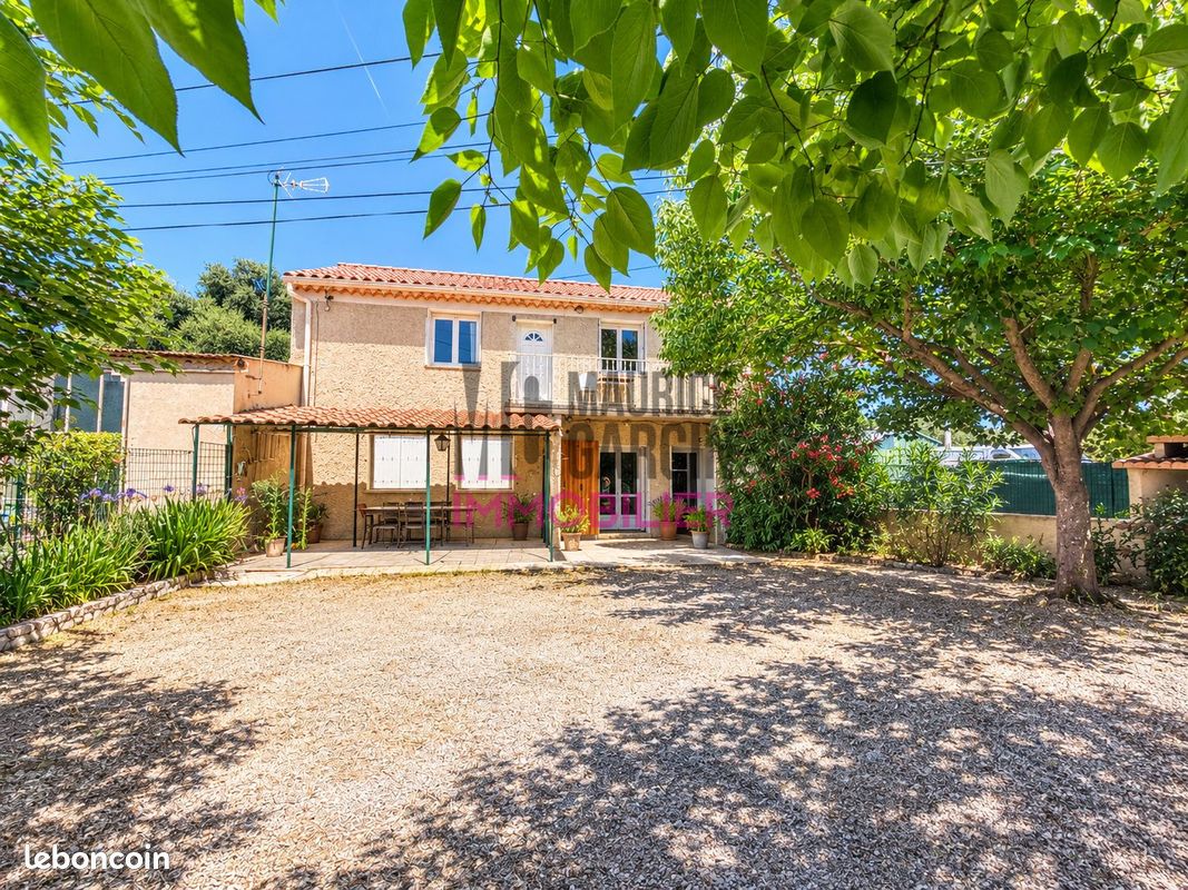 Maison 6 pièces 98 m² · à Carpentras · 98 m² · 280 000 €