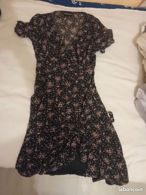 Robe (image 1)
