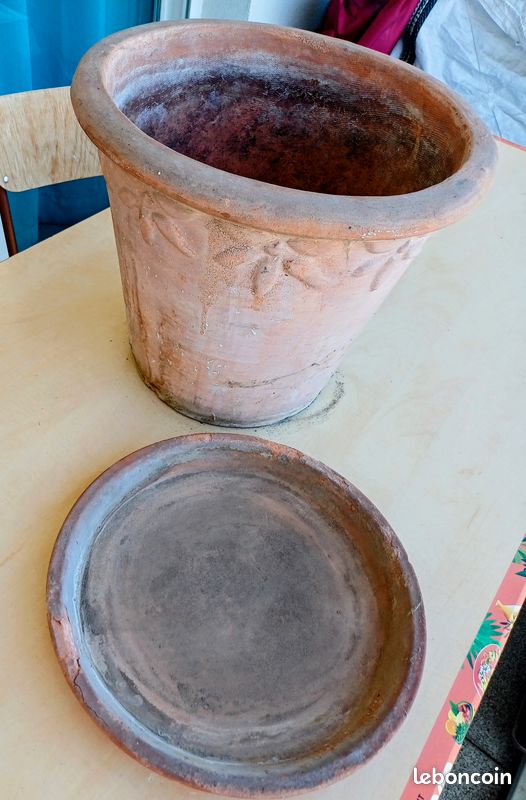 Pot a plante en terre style brute (image 1)