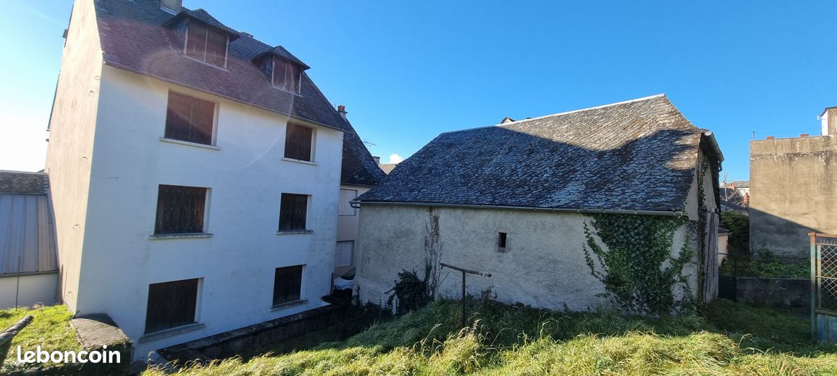 Appartement 10 pièces 280 m² · à Saint-Amans-des-Cots · 280 m² · 138 300 €