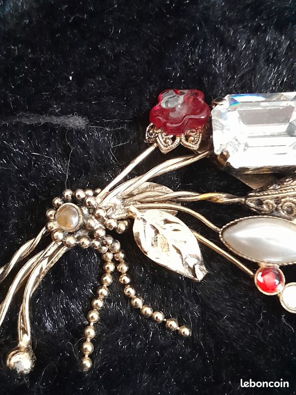 Broche vintage années 80 de la marque provençale Souleiado - Montres & Bijoux