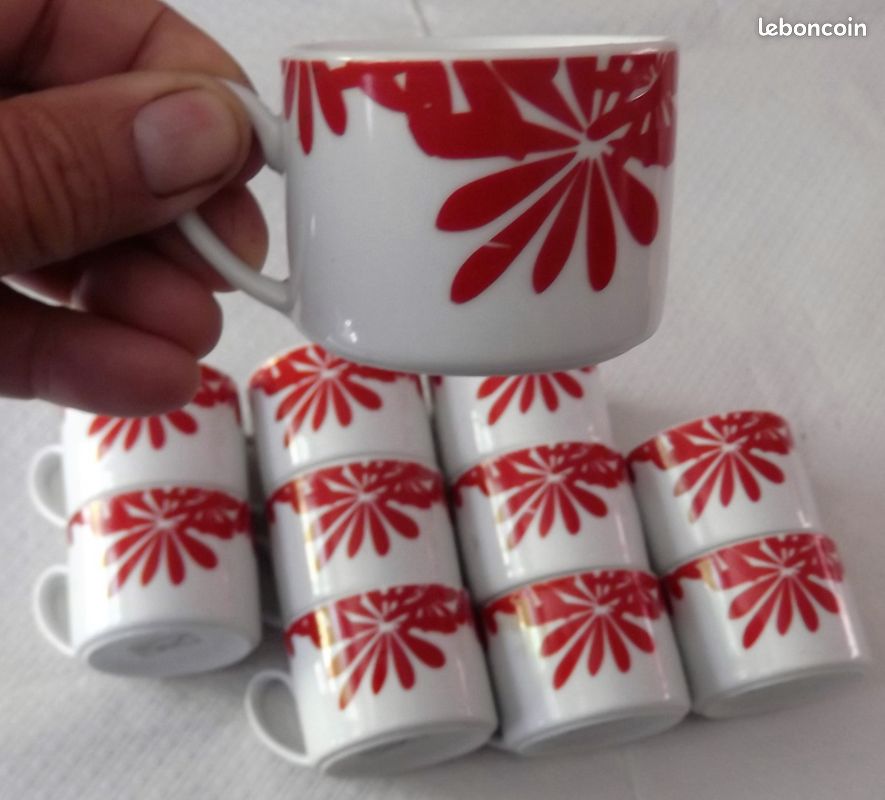 11 tasses à café en porcelaine CHRISS G vintage (image 1)