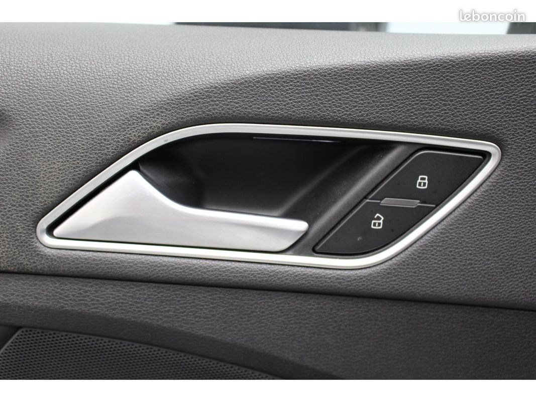 AUDI S3 Quattro 2.0 TFSI - 300 CH - BV S-tronic 8V (image 26)