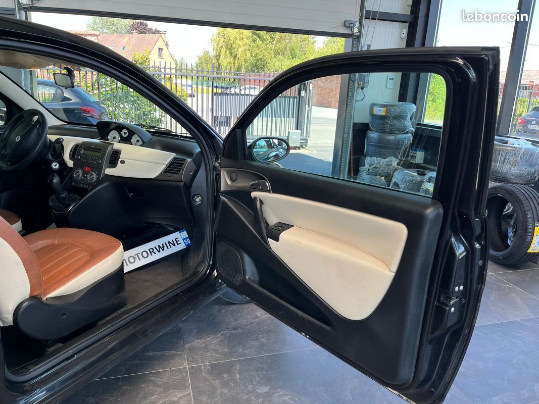 🚗 LANCIA Y 1.3 MULTIJET 16V ⚙️Full options ☀️ Toit ouvrant ❄️ Climatisation 🪑 Sièges en cuir (image 8)
