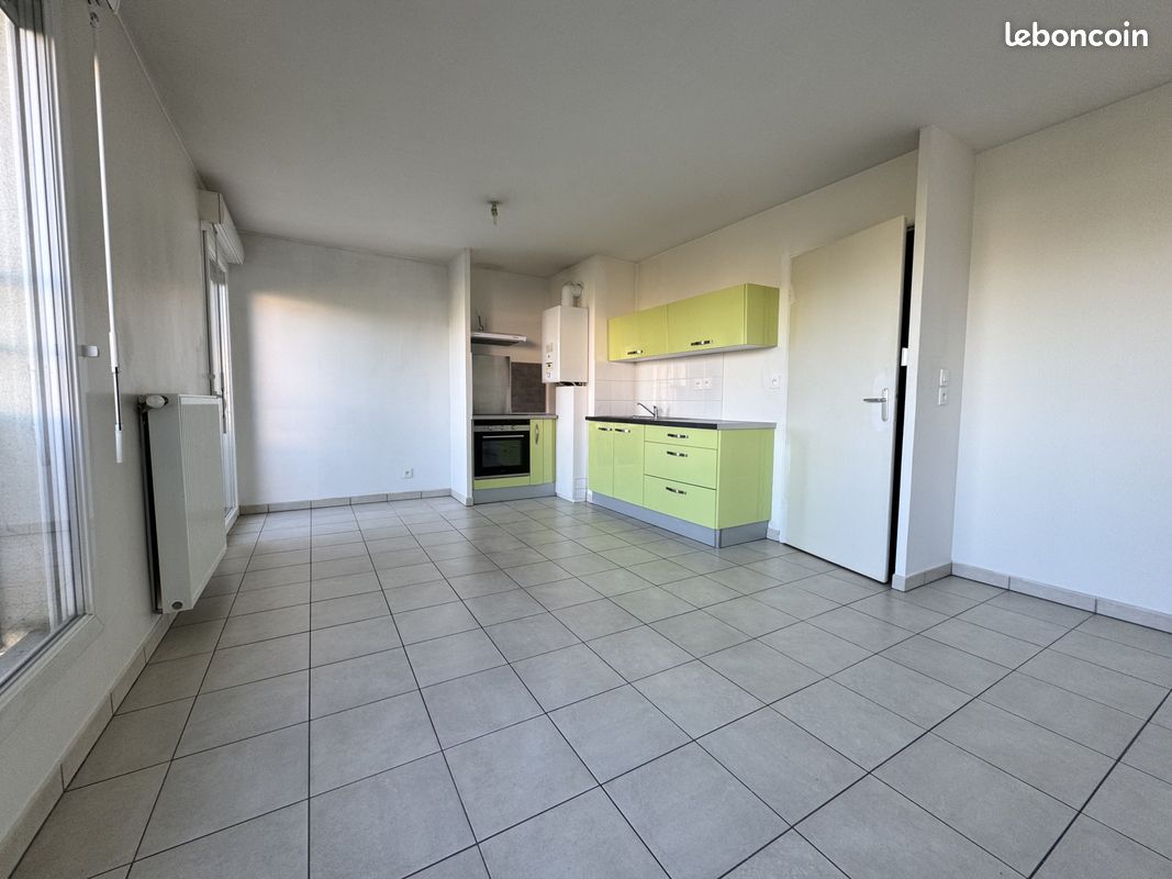 Appartement 1 pièce 32 m² · à Vénissieux · 32 m² · 590 €/mois
