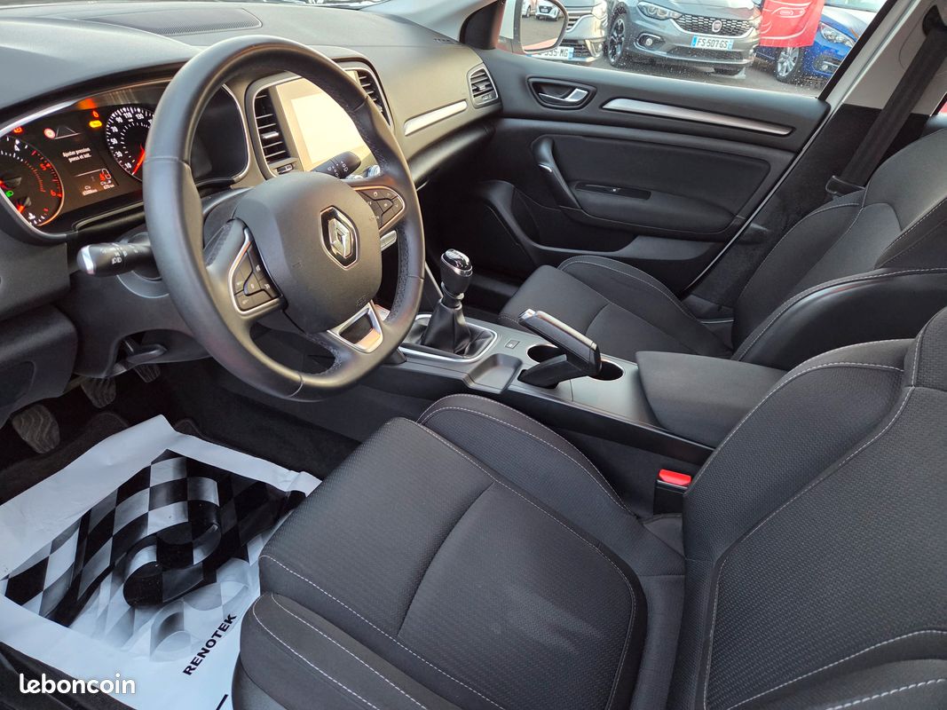 Renault Mégane IV 1.5 L Blue-DCI 115 CH "Business "1ère Main" (image 2)