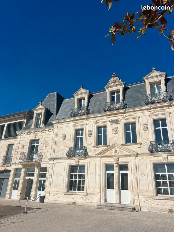 Maison 4 pièces 100 m² · à Rochefort · 100 m² · 50 000 €