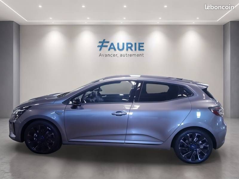 Renault Clio E-Tech full hybrid 145 ch GSR2 Esprit Alpine (image 8)