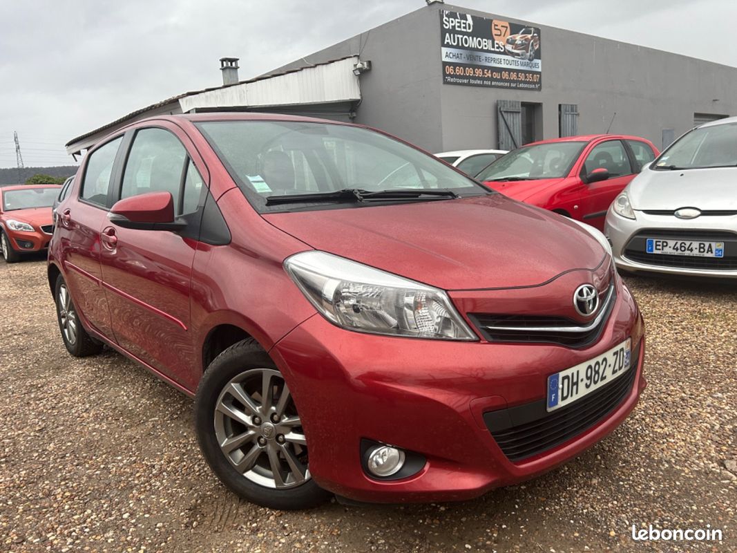 Toyota Yaris 1.4 D4D 90 Dynamic (image 1)