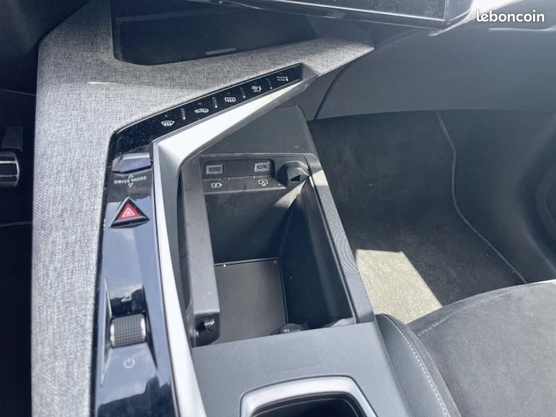 Peugeot 3008 1.2 Hybrid 145ch GT e-DCS6 (image 13)