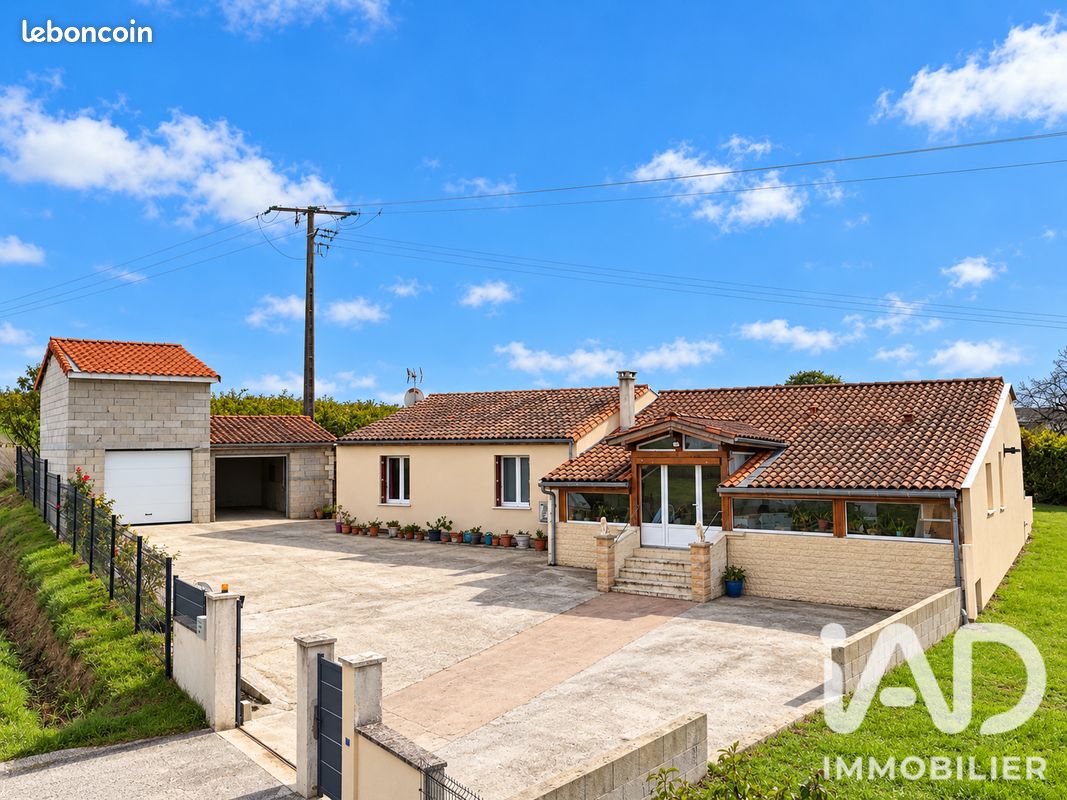 Maison 5 pièces 141 m² · à Saint-Eugène · 141 m² · 175 000 €