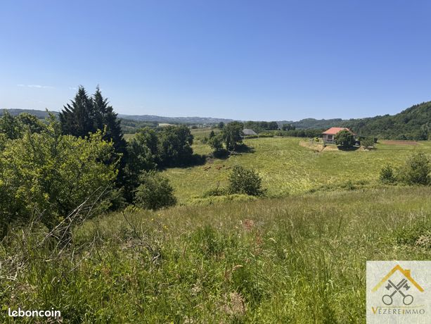 Terrain 2746 m² Voutezac