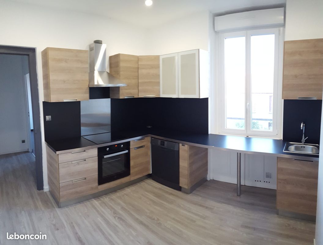 Appartement 3 pièces 70 m² · à Saint-Étienne · 70 m² · 74 000 €