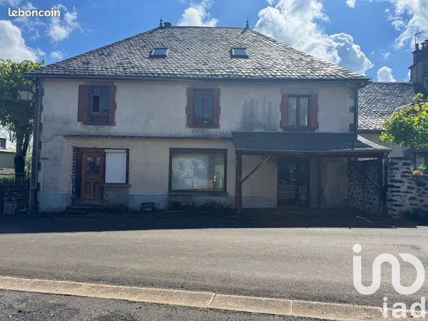 Maison 9 pièces 236 m²